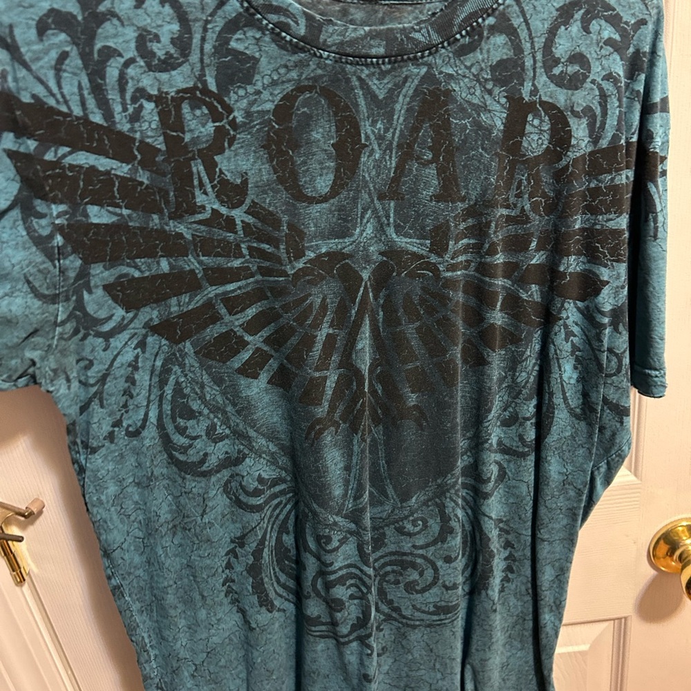 Roar Teal Graphic T-Shirt